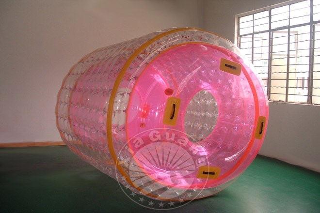深圳粉色系充气水上滚筒